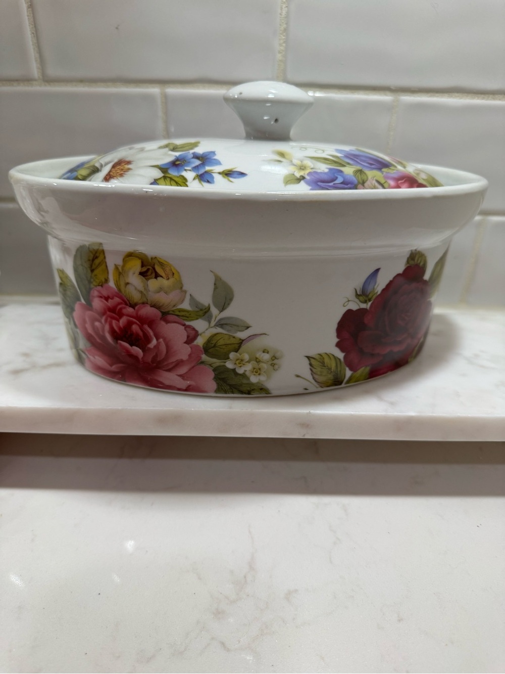 💐 Vintage BIA Cordon Bleu Covered Casserole Dish – Rare Rose Floral Pattern